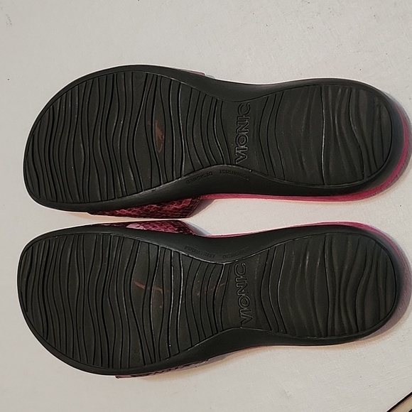 Vionic Women's Fuchsia Snakeskin Slide Sandals - Picture 6 of 10